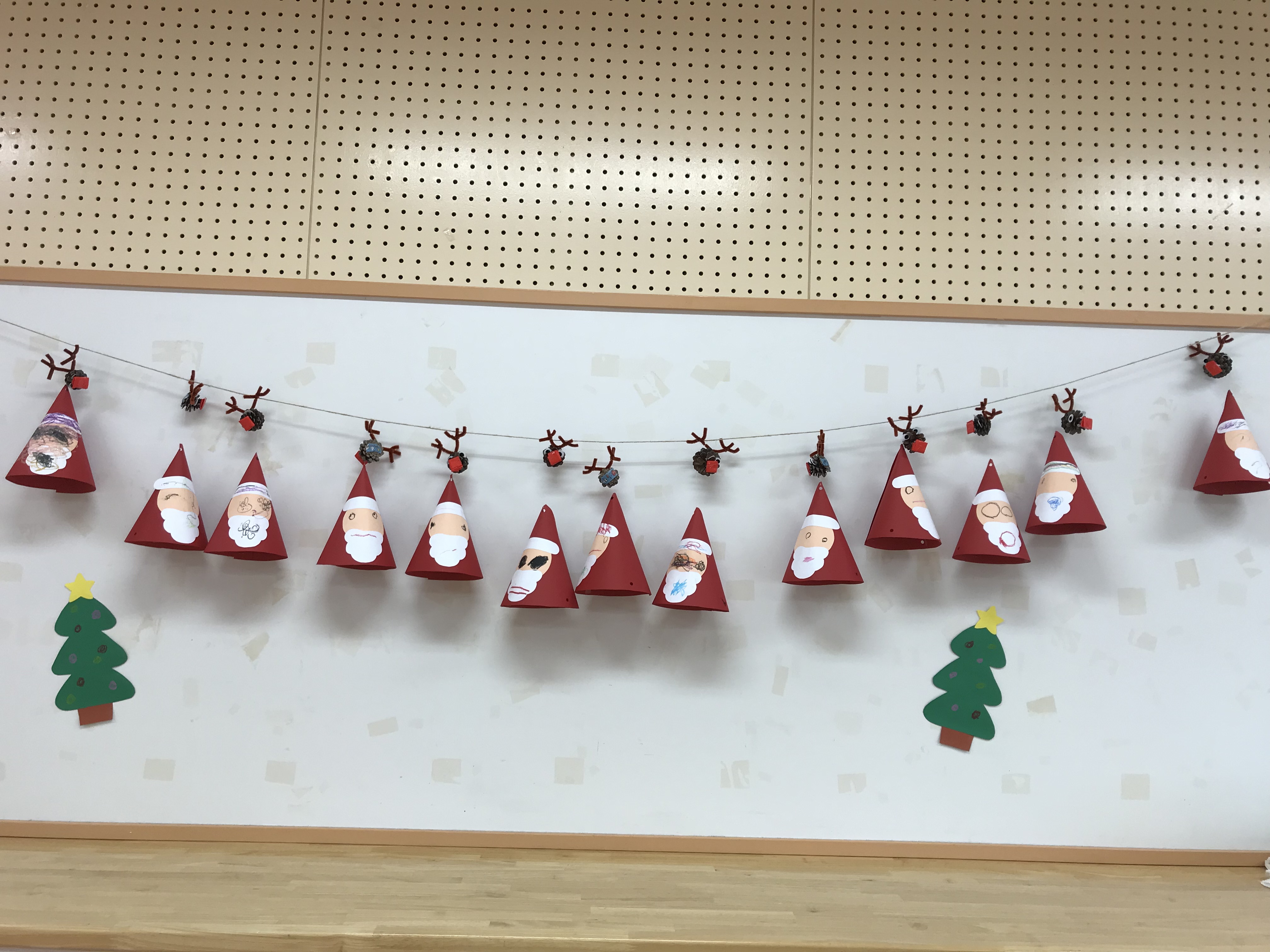 2歳児 クリスマス製作したよ すえさみこども園 石川県小松市